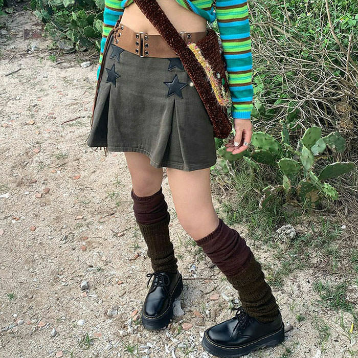 Rock The Scene Star Skirt - Trendy Y2K Fashion for Girls | 90s Grunge Style Skirt