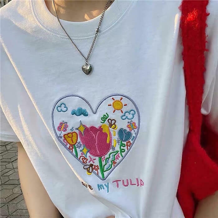 Trendy Tulip Embroidery T-Shirt for Y2K Fashion Lovers - Aesthetic Grunge Style Tee